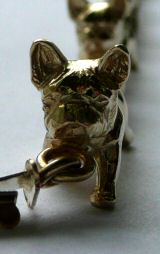 14K Gold Front View of Trotting Dog 